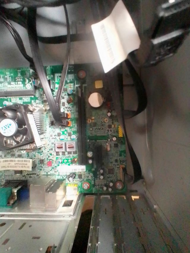 SCHEDA MADRE BATCH, PROCESSORE E SINK