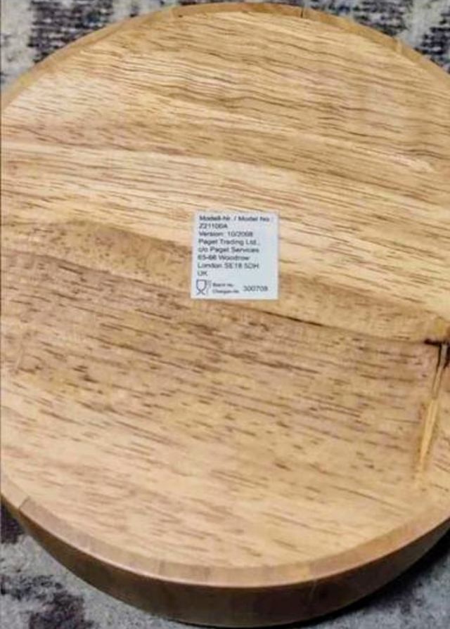 BOL DE MADERA MACIZA CON ABRENUECES.