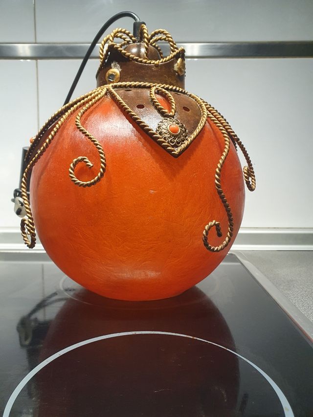 Lámpara de techo naranja