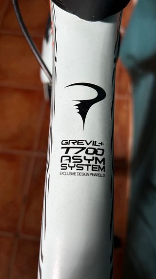 Pinarello gravel modelo Grevil