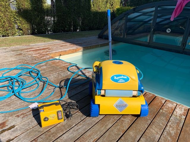 Robot limpiafondos Aquabot Bravo