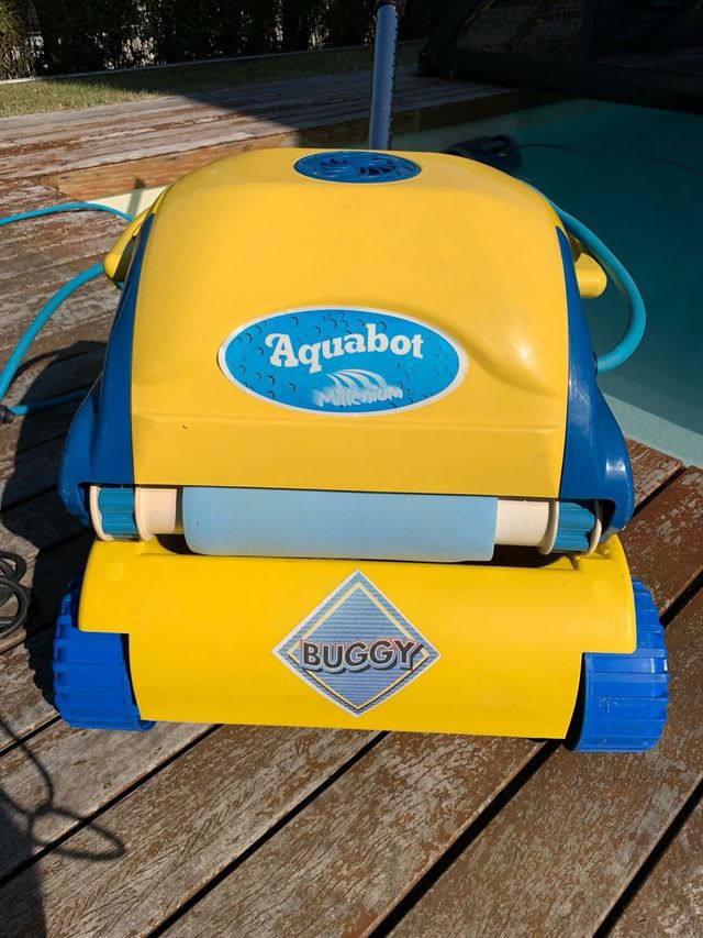 Robot limpiafondos Aquabot Bravo