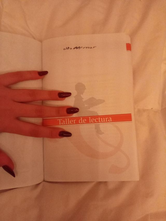 Devuélveme el anillo, pelo cepillo (Alta Mar- Misterio/ Open Sea- Mystery) (Spanish Edition)