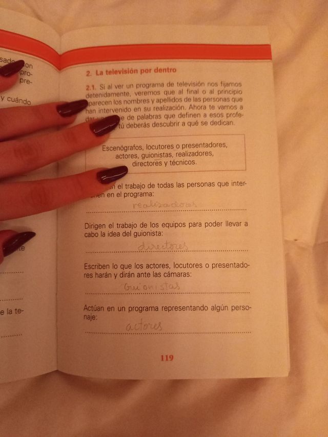 Devuélveme el anillo, pelo cepillo (Alta Mar- Misterio/ Open Sea- Mystery) (Spanish Edition)