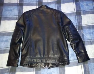 Giubbotto in ecopelle da bambino