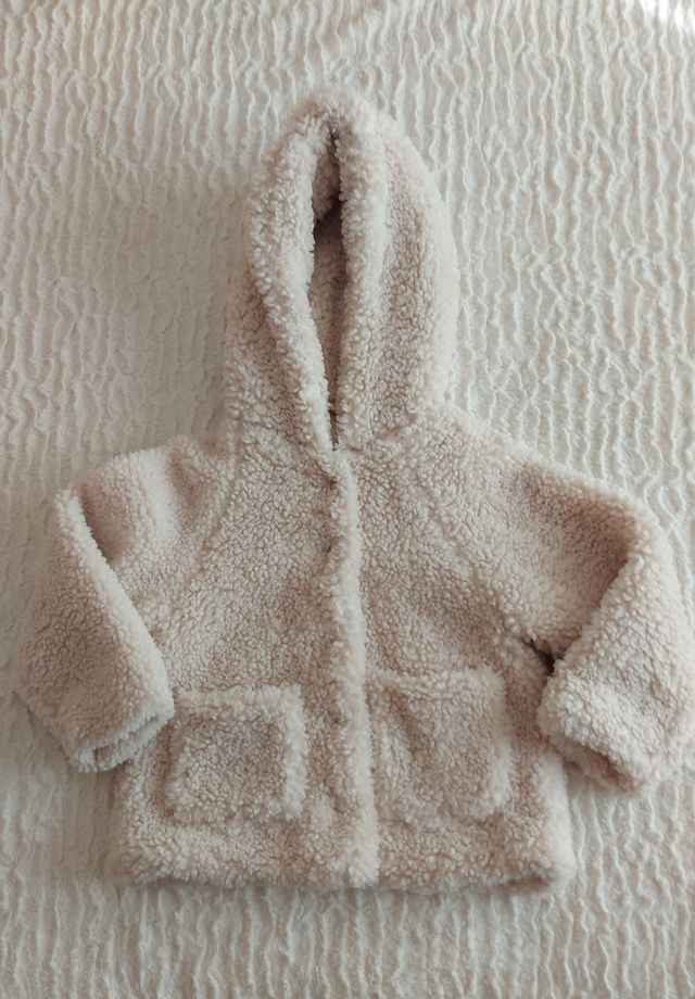 Abrigos de borreguito de niña. Talla 7