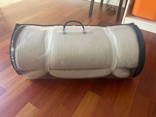 Cuna de viaje dos alturas. Incluye colchón