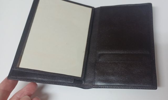 NUOVO portafoglio in pelle nera