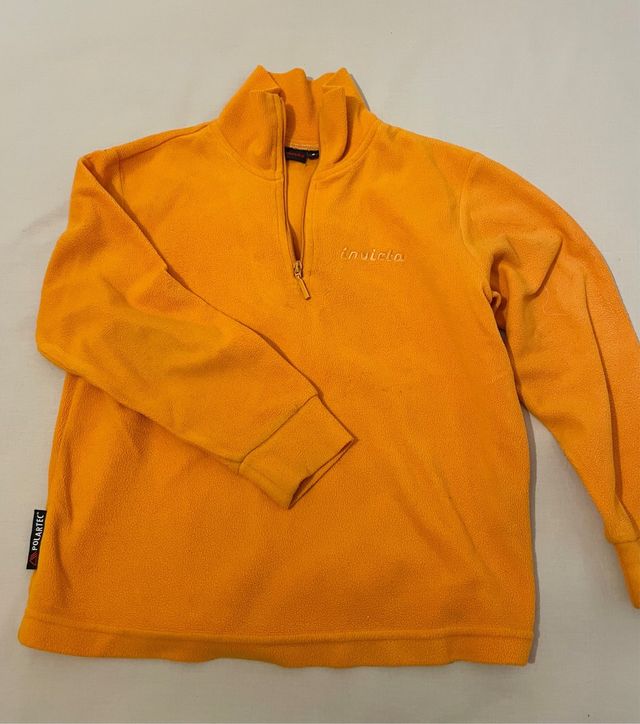 Camiseta polar invictus 6 años