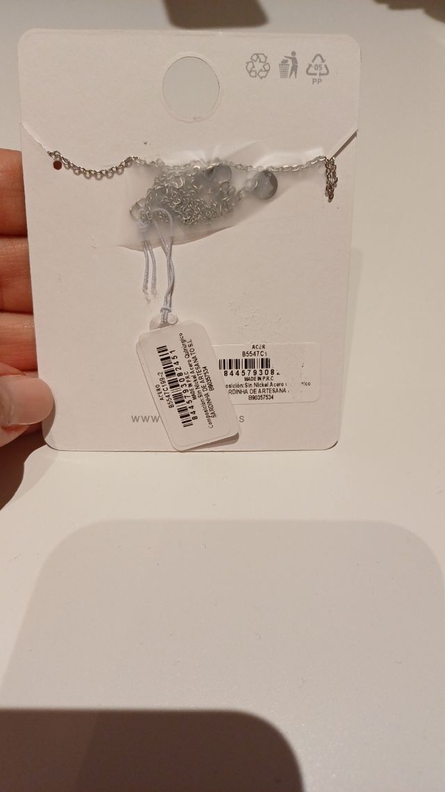 Cadena con colgante de acero