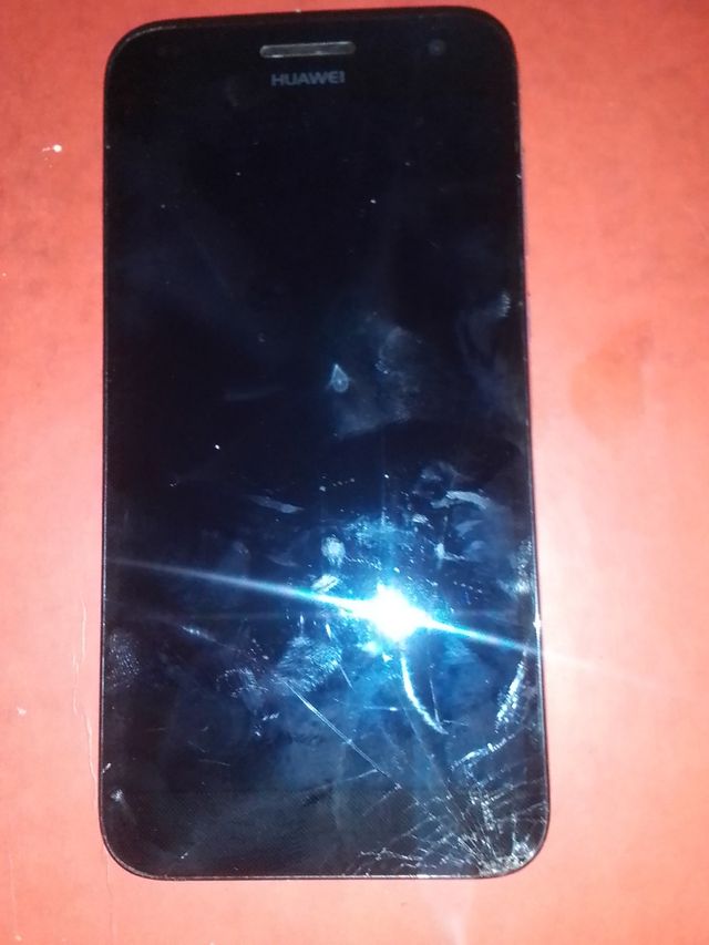 Huawei G7 con schermo rotto 32€