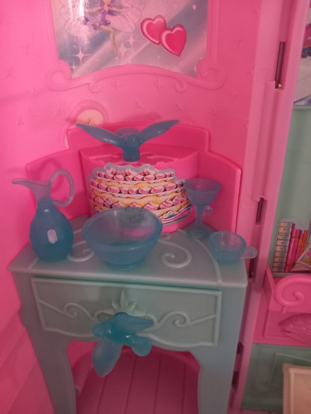 Castello Barbie lago dei cigni