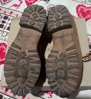 Se venden zapatos cerrados mujer