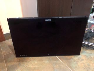 Monitor simrad 24 pulgadas