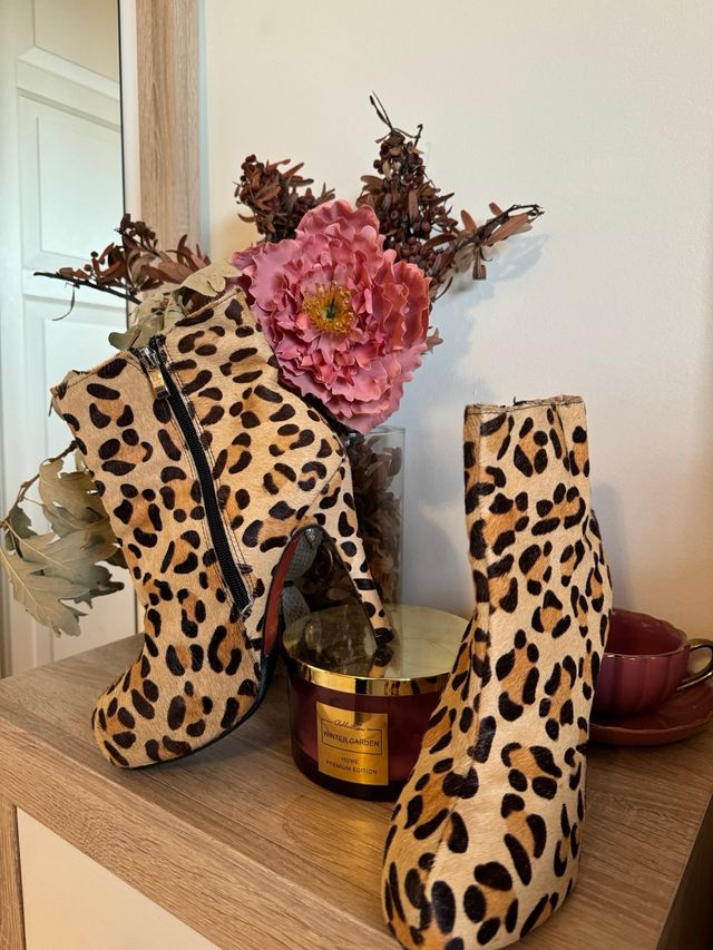 Botines Louboutine 39 Leopardo 