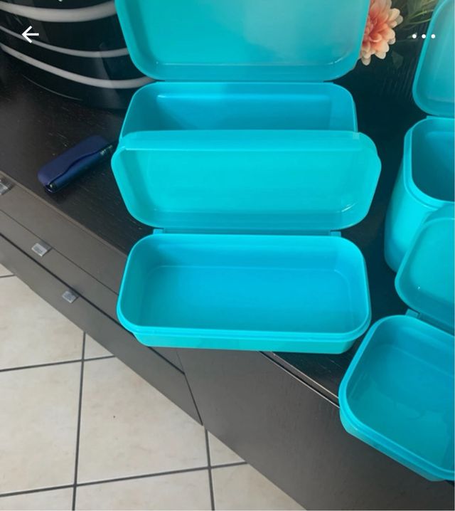 Contenitori tupperware
