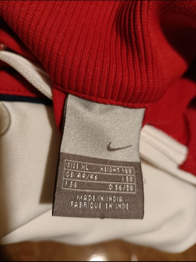 Chaqueta de chándal Nike.