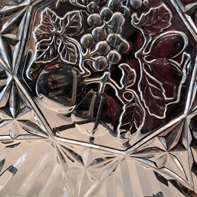 Plato de cristal tallado floral