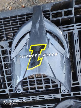 Pilotos Aprilia sr Racing , carenados , plásticos