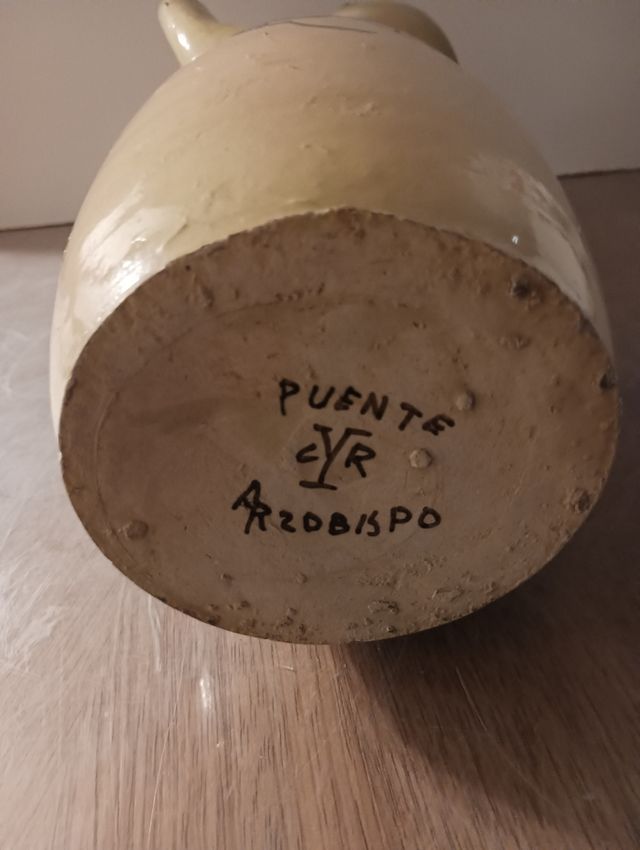 Jarra de cerámica