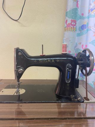 Maquina de coser SIGMA