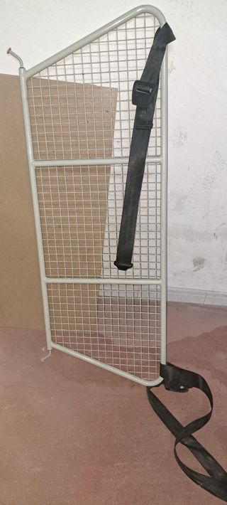 Rejilla o separación de Opel Zafira A