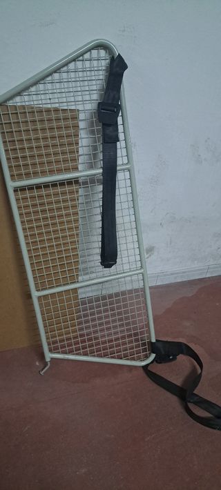Rejilla o separación de Opel Zafira A