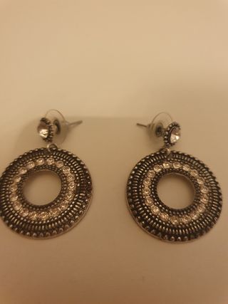 Pendientes plateados