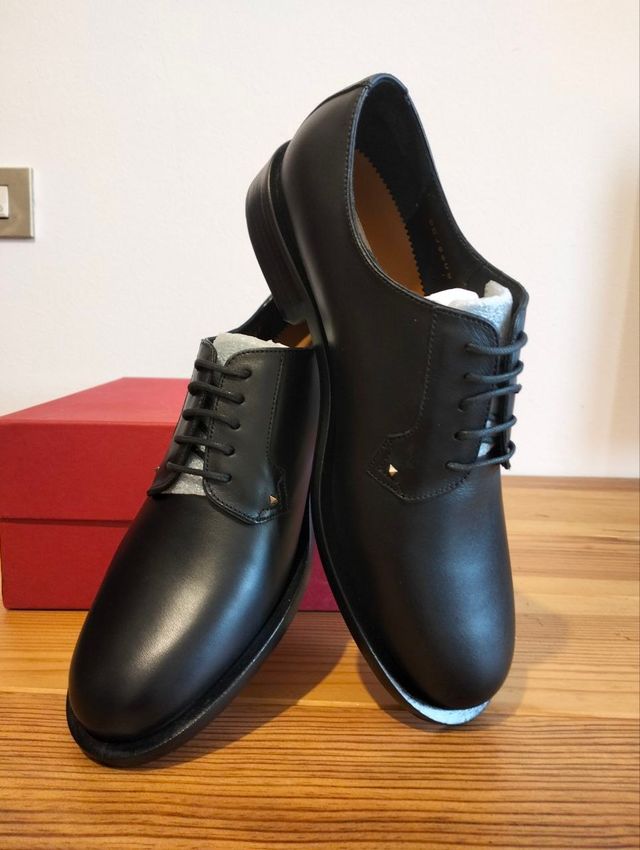 scarpa donna derby rockstud Valentino Garavani