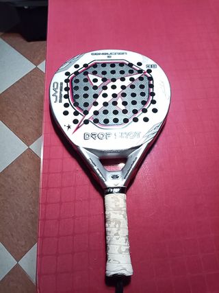 Pala de pádel Drop Shot Conquero edicion especial