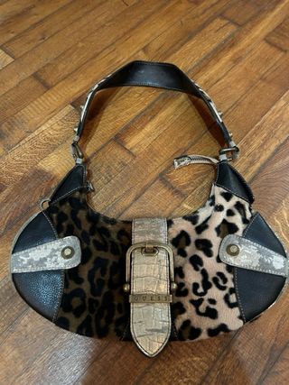Bolso guess