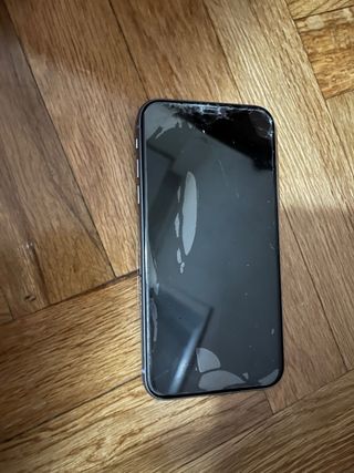 Iphone 11 64 gb lila/morado no funciona