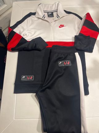 Chandal Nike Air talla M niño 
