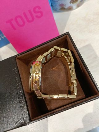 Reloj dorado