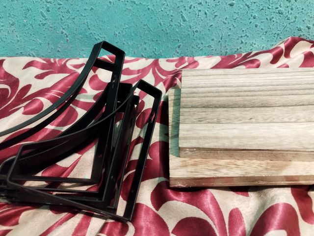 ESTANTERIA TRIPLE COMO NUEVA