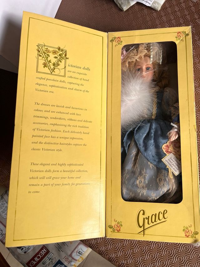 Bambola di Porcellana Grace