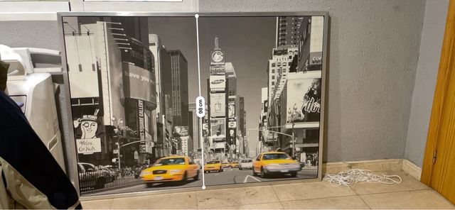 Vendo cuadro New York marco aluminio