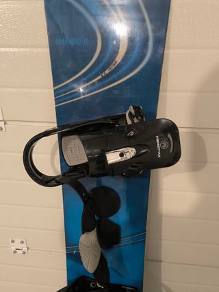 TABLA DE SNOWBOARD ROSSIGNOL + FIJACIONES BURTON