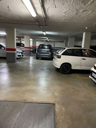 Garaje en venta en Can Nadal - Falguera en Sant Feliu de Llobregat