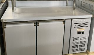 MESA REFRIGERADA TRABAJO 2 PUERTAS