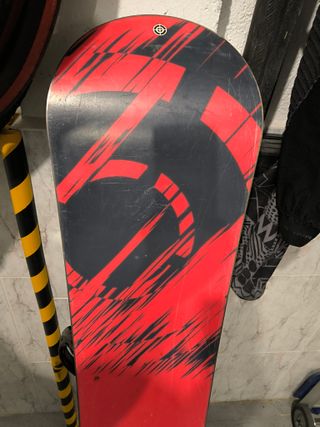 TABLA DE SNOWBOARD NITRO + FIJACIONES BURTON
