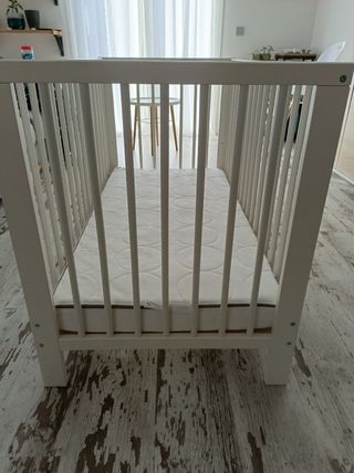 Cuna + colchón Ikea