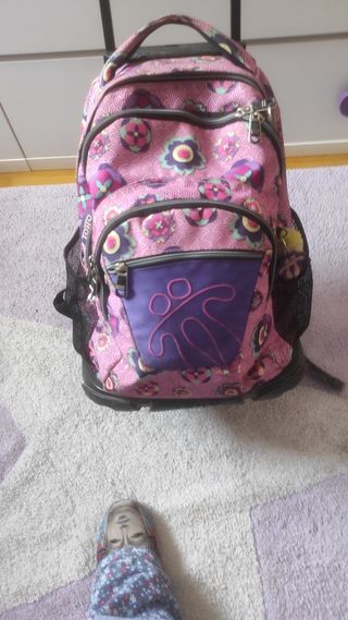 Mochila con ruedas de Toto