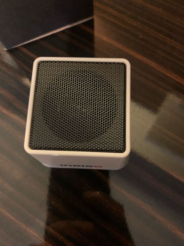 Altavoz portátil Indigo