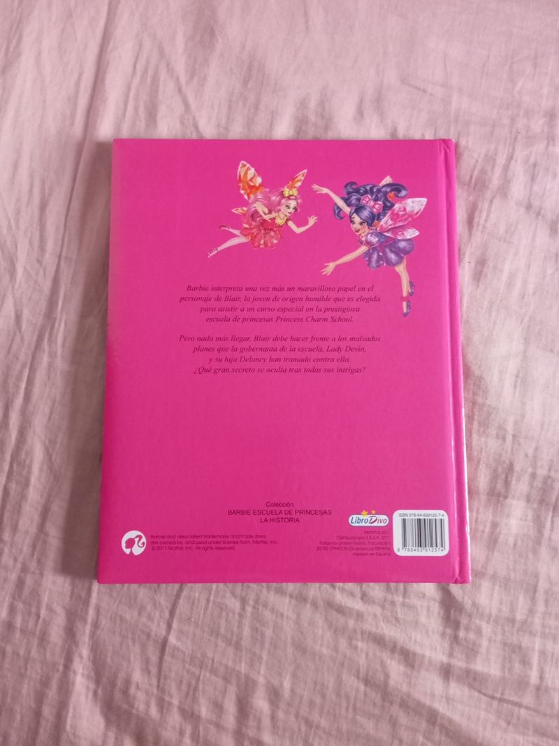 LA BARBIE ESCUELA DE PRINCESAS de segunda mano por EUR