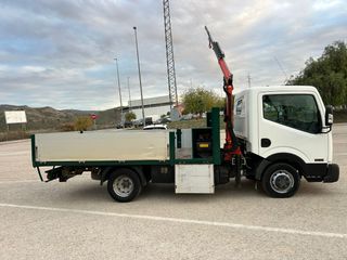 Nissan Cabstar 2016
