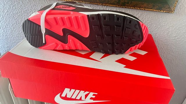 NIKE AIRMAX 90