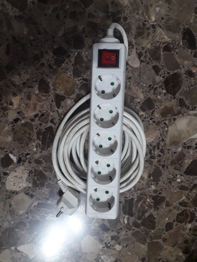 Regleta cinco enchufes