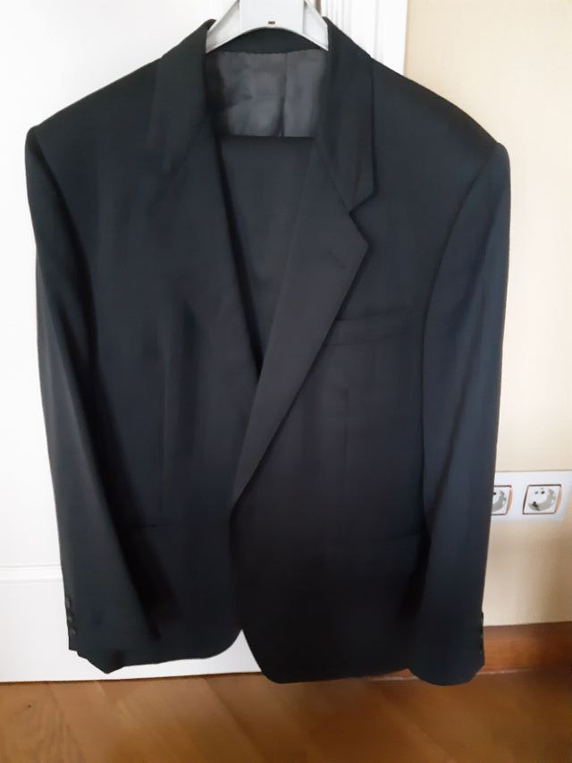 Traje 100% Lana talla 52