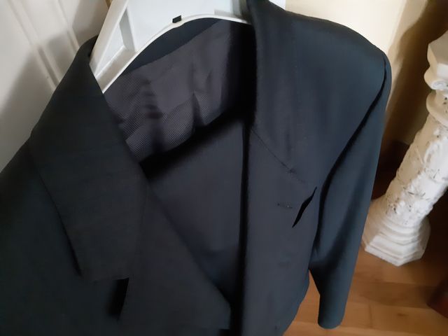 Traje 100% Lana talla 52